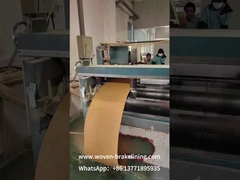 Οι ζώνες πέδησης χωρίς αμίαντο κόβονται και συσκευάζονται